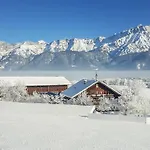 مزرعة للإقامة Hinterburghof
